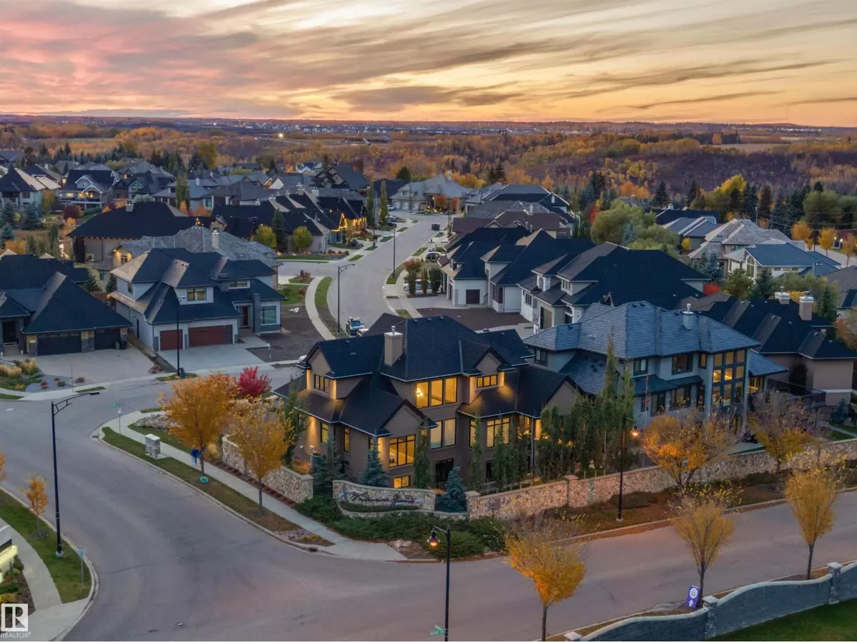 Edmonton, AB T6W2M6,2807 WHEATON DR NW