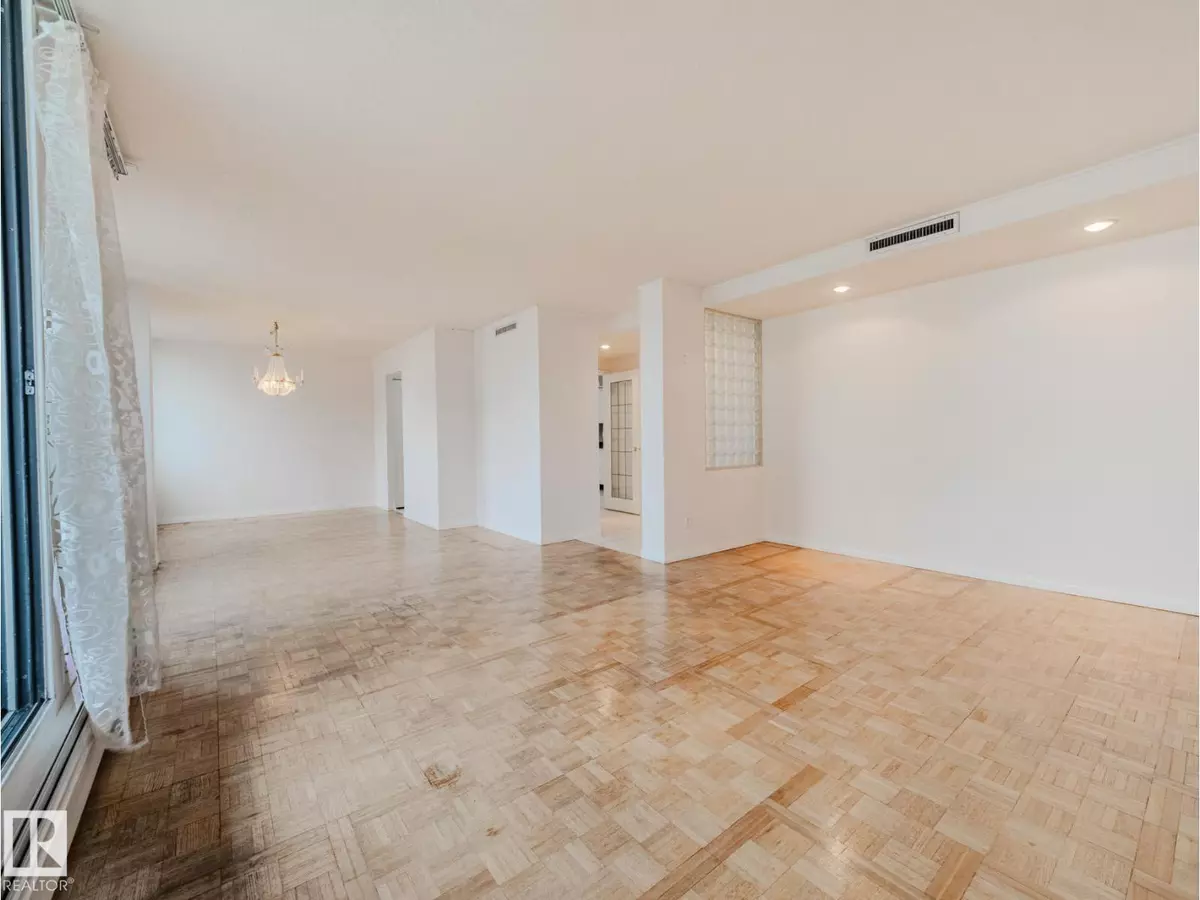 Edmonton, AB T5K1T6,#1403 10160 115 ST NW