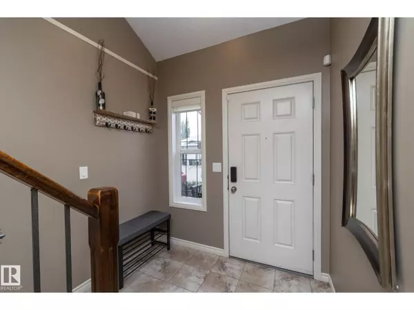 Fort Saskatchewan, AB T8L0C7,#6 10 WOODCREST