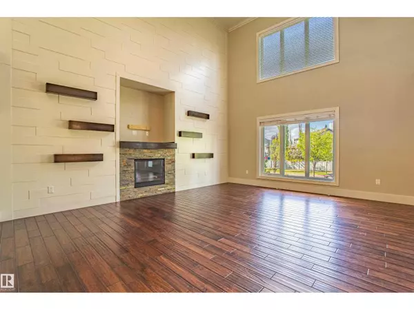 Edmonton, AB T5X0B8,10842 175A AV NW