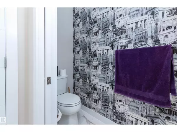 Sherwood Park, AB T8H1A8,210 Sago CV