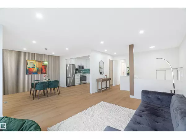 Edmonton, AB T5T2Z3,18031 96 AV NW