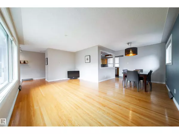 Edmonton, AB T6C3G1,7135 87 ST NW