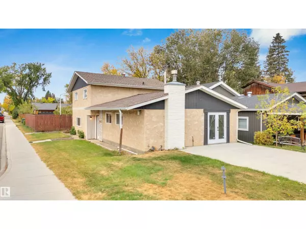 3602 50 Ave, Sylvan Lake, AB T4S1B2