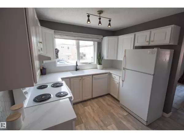 #38 10208 113 ST NW, Edmonton, AB T5K1P4