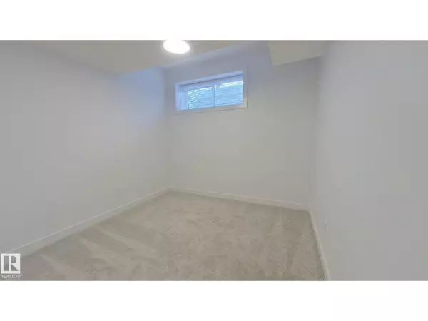 Edmonton, AB T6T1J1,#Bsmt 1039 Aster BV NW