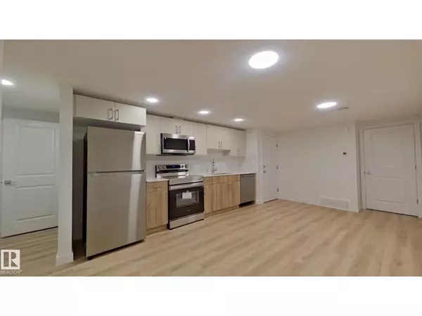 #Bsmt 1037 Aster BV NW, Edmonton, AB T6T1J1