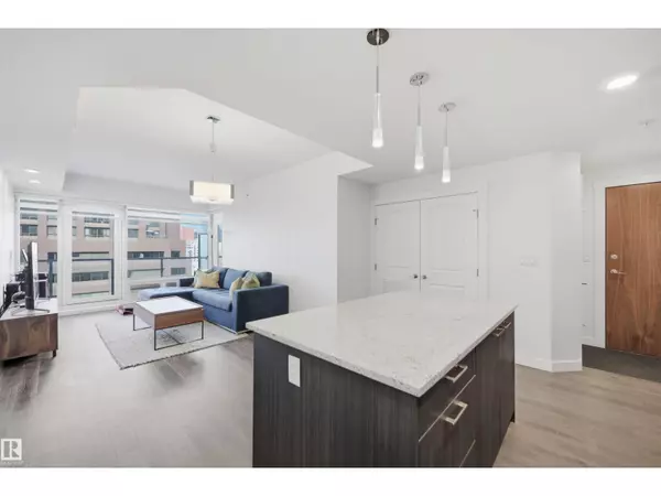 Edmonton, AB T5K0K8,#2002 9720 106 ST NW