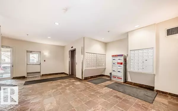 Edmonton, AB T5Y0H6,#322 4304 139 AV NW