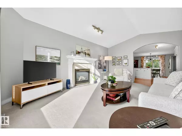 Sherwood Park, AB T8H1Z4,104 CHANCERY