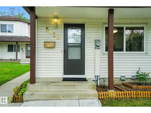 Edmonton, AB T5A4L6,5412 146 AV NW