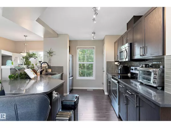 Edmonton, AB T6X1V2,4019 ORCHARDS DR SW