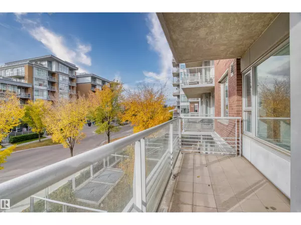 Edmonton, AB T6J3S9,#209 2606 109 ST NW