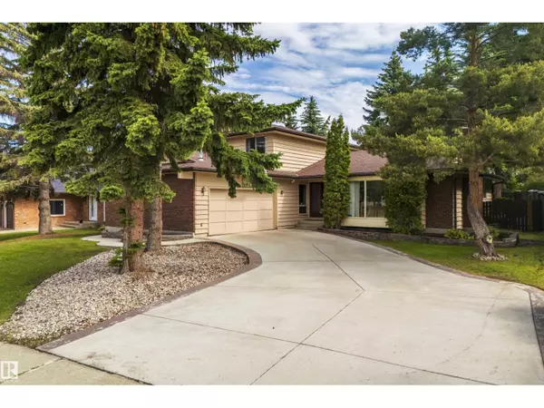 Edmonton, AB T6J4G3,2811 125 ST NW