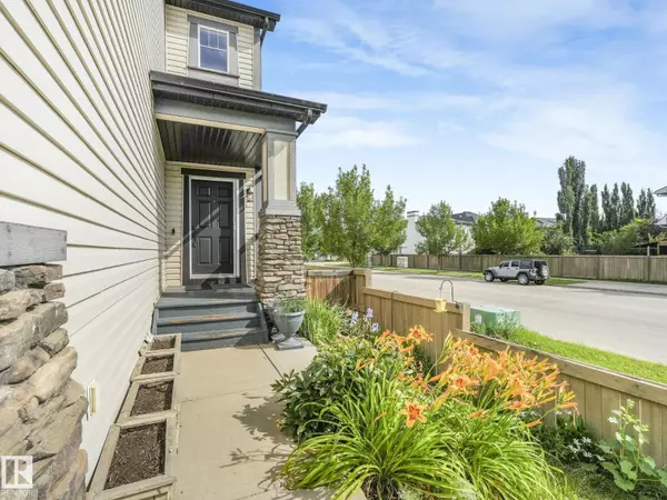 Edmonton, AB T5T4A4,1004 SECORD PM NW