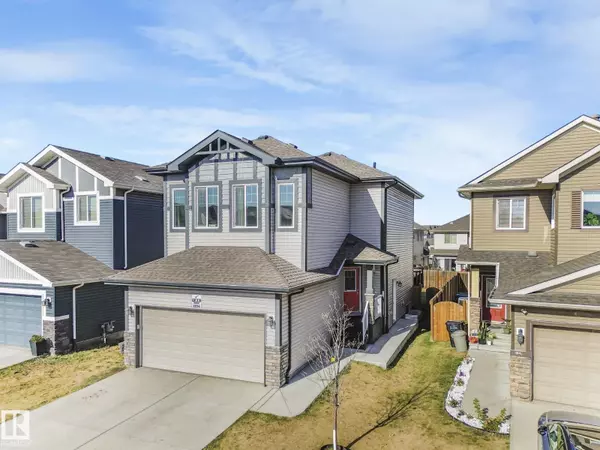 Edmonton, AB T6T2E5,1224 25 AV NW