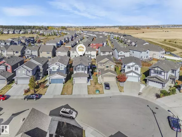 Edmonton, AB T6T2E5,1224 25 AV NW