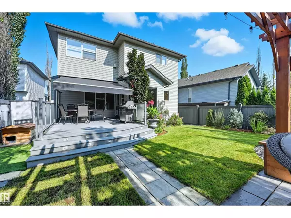 Edmonton, AB T6W1H9,2311 BAILEY CO SW