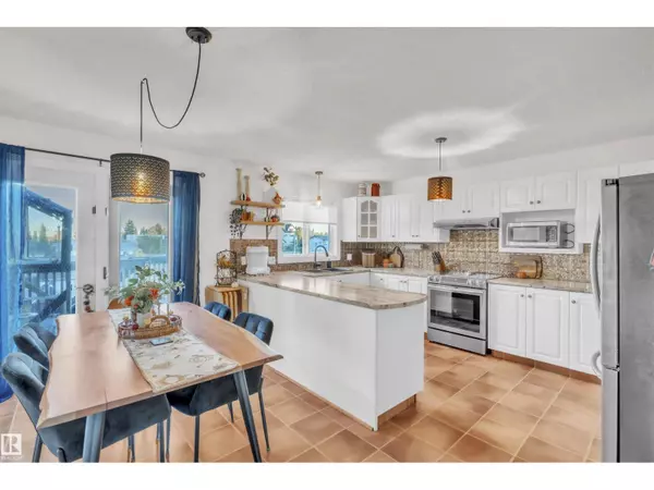 Cold Lake, AB T9M1K2,922 12 ST