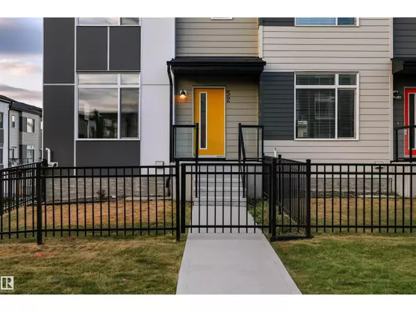 Edmonton, AB T6X1Y8,#52 804 WELSH DR SW