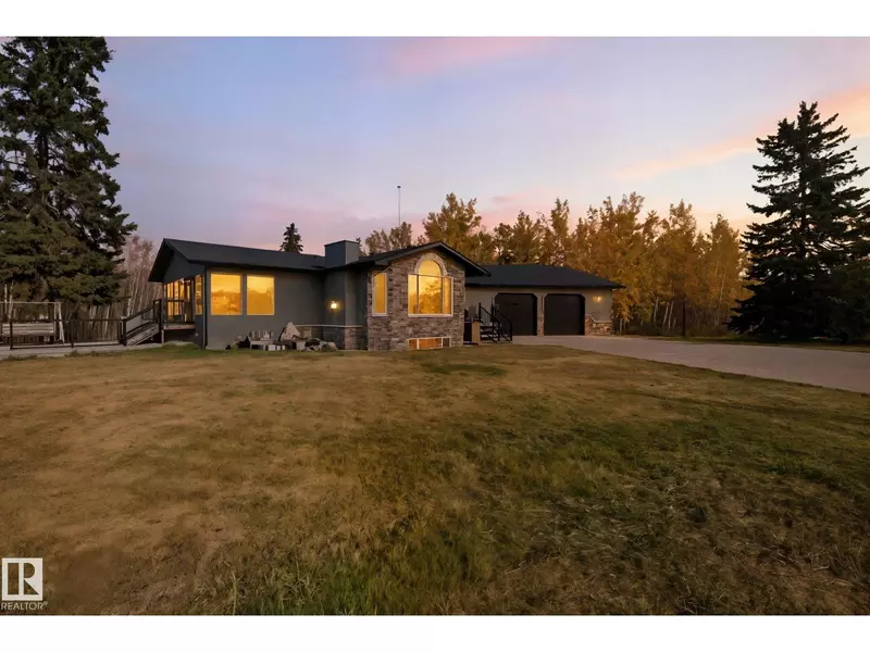 22516 TWP ROAD 572, Rural Sturgeon County, AB T0A1N5