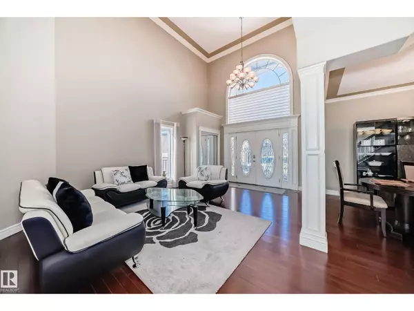 Edmonton, AB T5A3V4,16104 136 ST NW