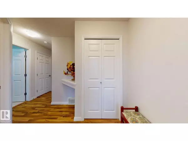 Edmonton, AB T6W2A1,1030 177A ST SW