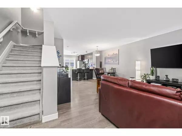 Edmonton, AB T6M0P8,7358 EDGEMONT WY NW