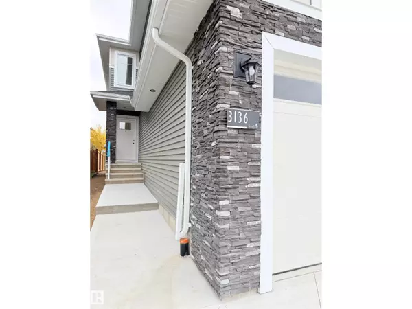 Edmonton, AB T5S0E1,3136 Magpie Way NW NW