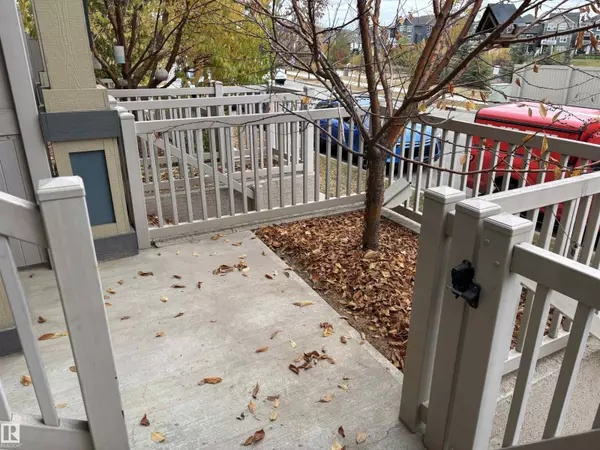 Edmonton, AB T6X1V2,563 ORCHARDS BV SW