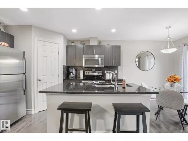Sherwood Park, AB T8H0T3,#12 219 CHARLOTTE WY