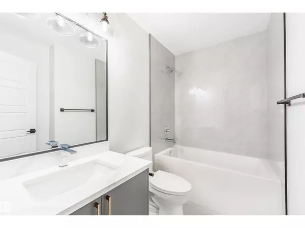 Spruce Grove, AB T7X2W6,72 Patriot Way