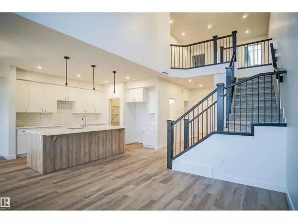 Edmonton, AB T6W4X8,1604 11 AV NW