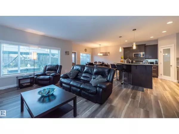Edmonton, AB T5Y0W6,16728 60 ST NW