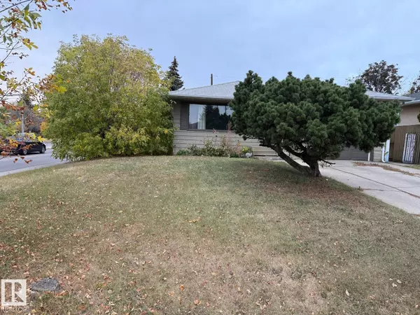 Edmonton, AB T6B0K7,7424 86 AVE NW