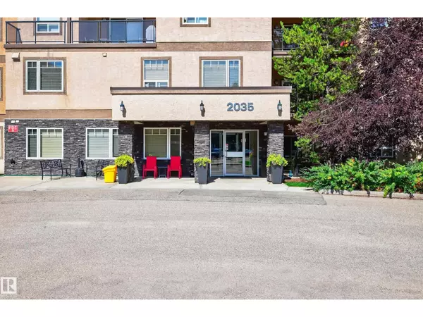 Edmonton, AB T5T3X4,#111 2035 GRANTHAM CO NW