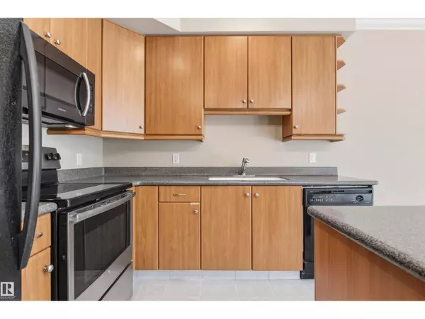 Edmonton, AB T6E6V7,#208 10116 80 AV NW