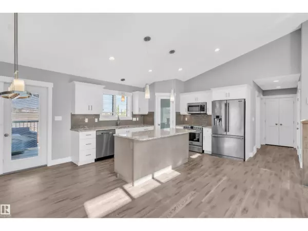 Cold Lake, AB T9M0G4,1406 18 AV