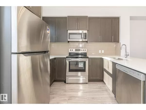 Edmonton, AB T6X0Y2,#71 655 WATT BV SW