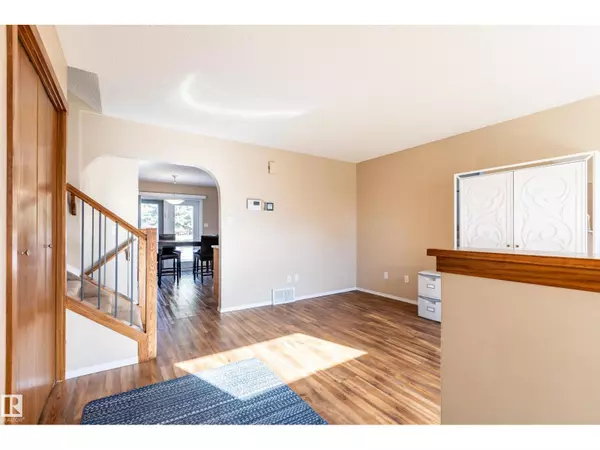 Morinville, AB T8R1B7,8808 102 AV