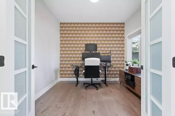 Edmonton, AB T6W3K1,17849 9A AV SW