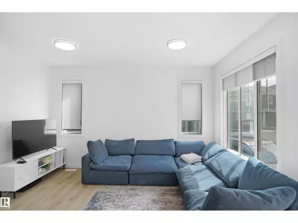 Edmonton, AB T6X2W8,13, 603 orchards BV SW SW