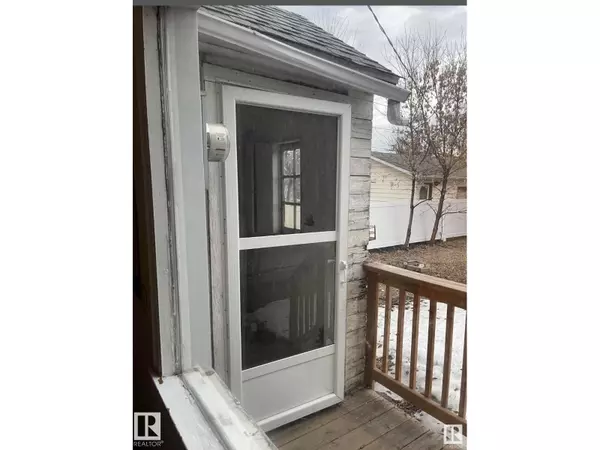 Edmonton, AB T5G2C5,12239 101 ST NW