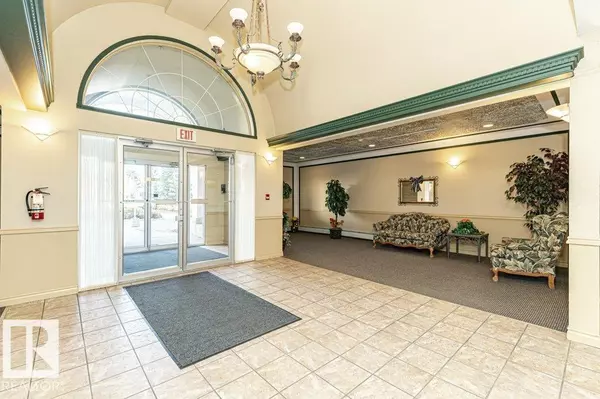 Edmonton, AB T6R2S7,#301 911 RABBIT HILL RD NW