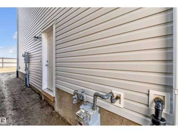 Beaumont, AB T4X3B1,4610 72 AV