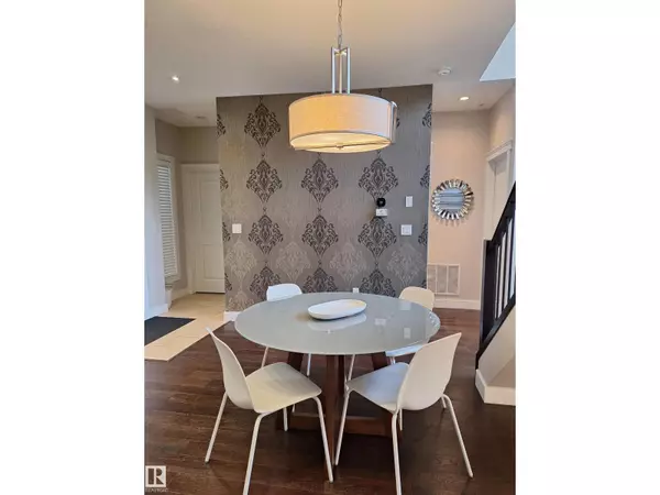 Edmonton, AB T6G0K7,#50 11518 76 AV NW