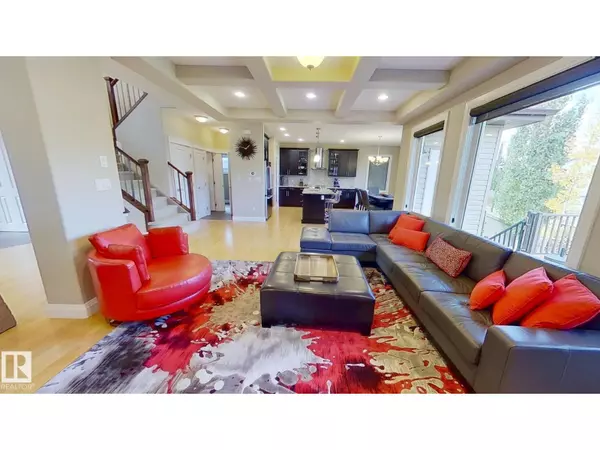 Edmonton, AB T6W1M9,11628 16 AV SW SW