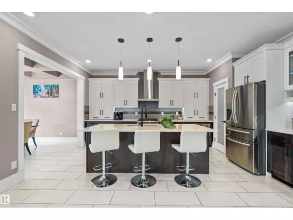 Edmonton, AB T6W2M1,2003 AINSLIE LI SW