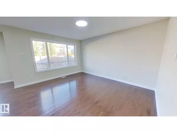 Edmonton, AB T6T0P4,3236 17B AV NW