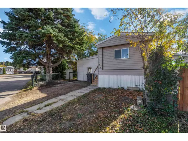 Spruce Grove, AB T7X3K9,#118 305 Calahoo RD